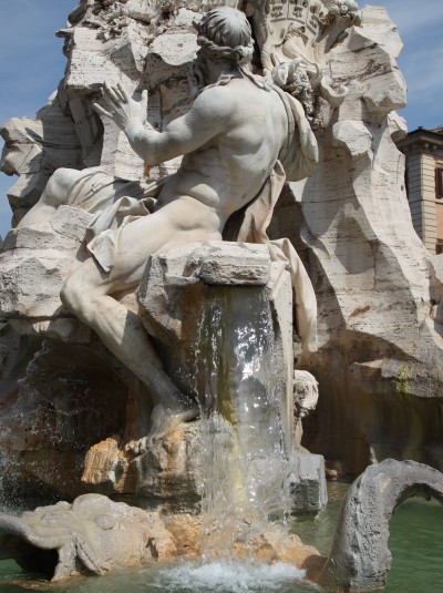 7 Hidden Squares and Fountains in Rome