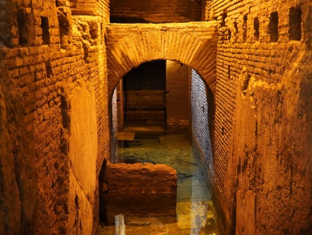 Best squares of Rome with Trevi Fountain Underground Tour