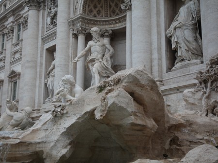 Cosa vedere alla Fontana di Trevi a Roma: le 13 cose migliori