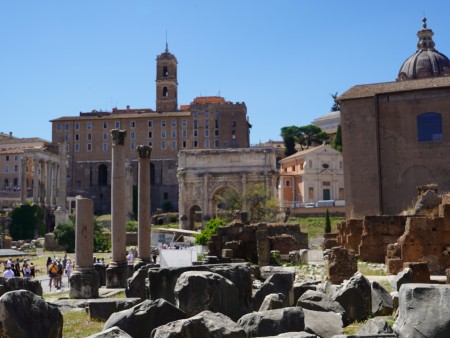 Private Colosseum Family Tour with an engaging guide