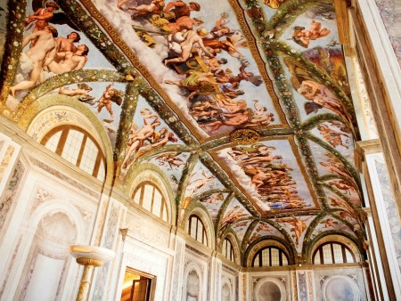 The Hidden Raphael’s Masterpieces in Villa Farnesina